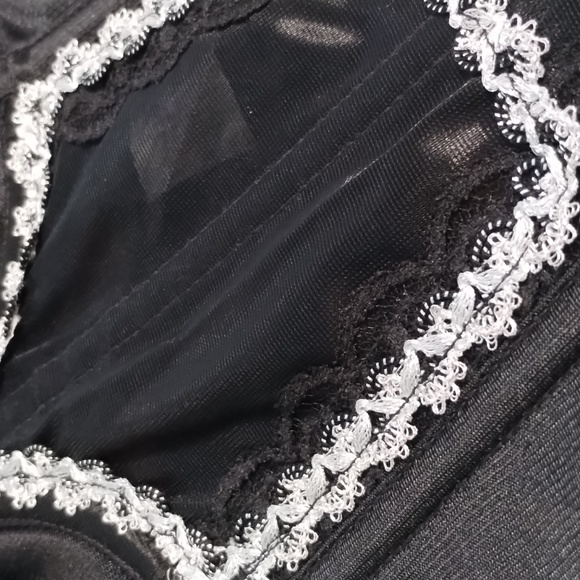 Vintage Corset Size 34C - Picture 7 of 7